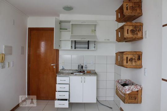 Cozinha de apartamento para alugar com 1 quarto, 35m² em Sul (águas Claras), Brasília