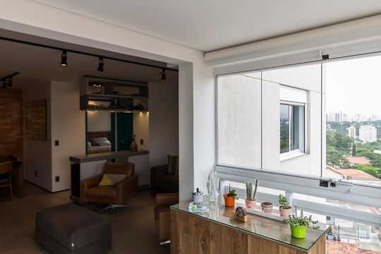 Sacada de apartamento à venda com 1 quarto, 77m² em Alto de Pinheiros, São Paulo