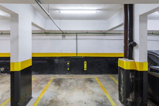 Garagem 2 de apartamento à venda com 1 quarto, 77m² em Alto de Pinheiros, São Paulo