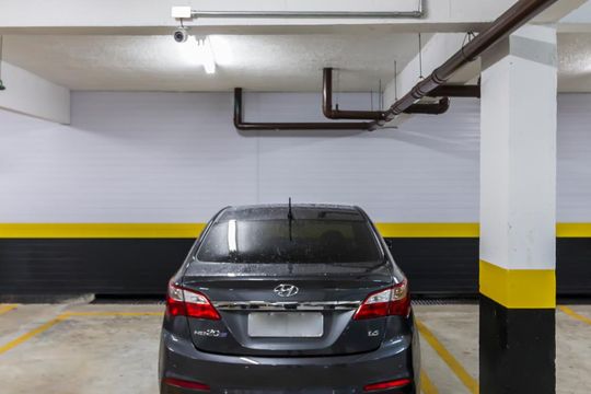 Garagem 1 de apartamento à venda com 1 quarto, 77m² em Alto de Pinheiros, São Paulo
