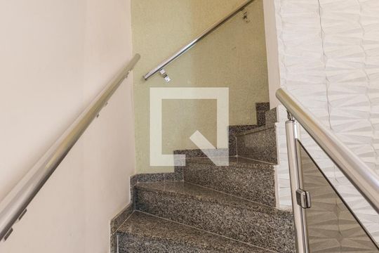 Escada de casa de condomínio à venda com 3 quartos, 180m² em Vila Formosa, São Paulo