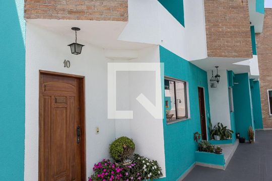 Fachada de casa de condomínio à venda com 3 quartos, 180m² em Vila Formosa, São Paulo