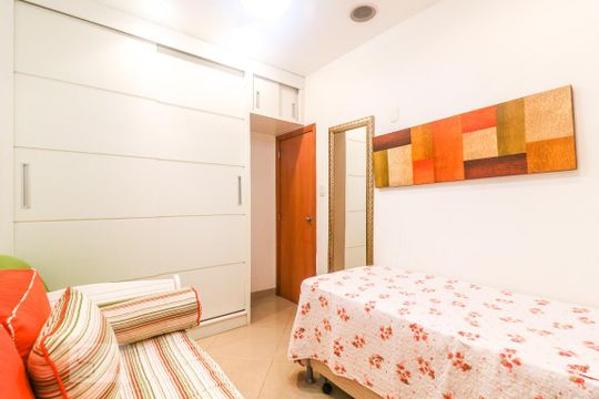 Quarto 2 de apartamento para alugar com 2 quartos, 100m² em Copacabana, Rio de Janeiro