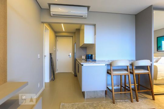 Cozinha de kitnet/studio para alugar com 1 quarto, 46m² em Pinheiros, São Paulo