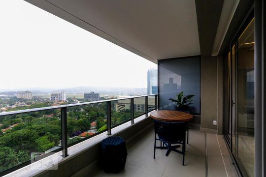 Varanda  de kitnet/studio para alugar com 1 quarto, 46m² em Pinheiros, São Paulo