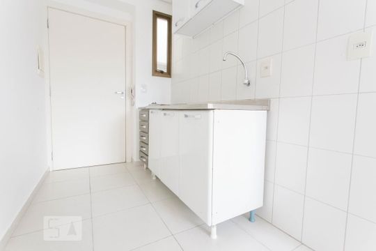 Cozinha de kitnet/studio para alugar com 1 quarto, 21m² em Centro Histórico, Porto Alegre