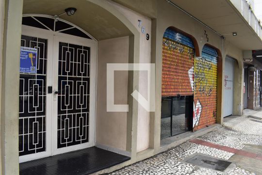 Fachada do prédio de apartamento para alugar com 1 quarto, 38m² em Centro, Curitiba