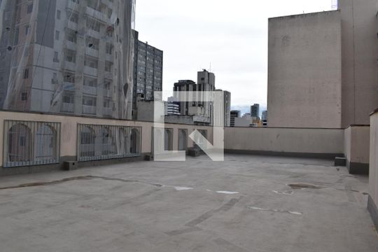 Área comum de apartamento para alugar com 1 quarto, 38m² em Centro, Curitiba