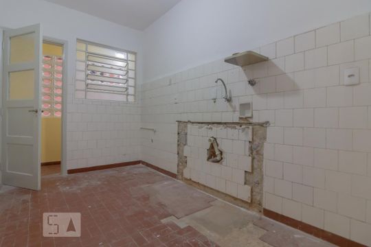 Cozinha de apartamento para alugar com 2 quartos, 70m² em Cambuci, São Paulo