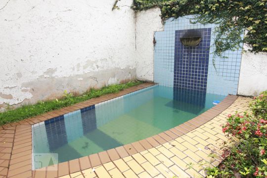 Área externa  de casa de condomínio para alugar com 4 quartos, 310m² em Jardim Morumbi, São Paulo