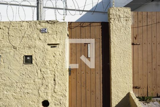 Fachada de casa à venda com 3 quartos, 140m² em Jardim Ivana, São Paulo