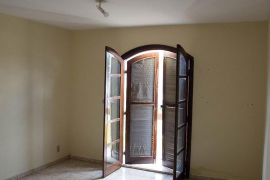Quarto 2  de casa à venda com 4 quartos, 252m² em Vila Picinin, São Paulo