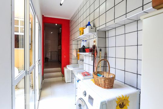 Área de Serviço de casa à venda com 4 quartos, 190m² em Sumaré, São Paulo