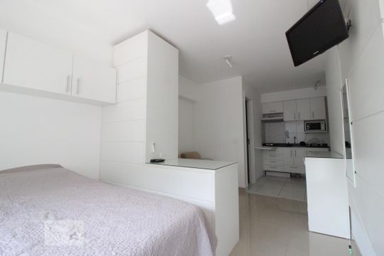 Quarto/Sala de kitnet/studio à venda com 1 quarto, 28m² em Santana, São Paulo