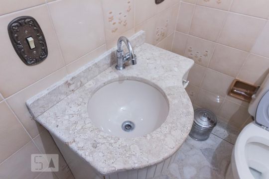 Banheiro de apartamento à venda com 3 quartos, 90m² em Santa Teresinha, São Paulo