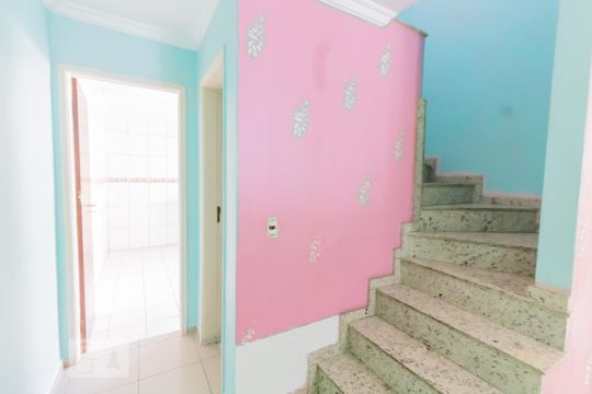 Sala de casa à venda com 2 quartos, 160m² em Vila Augusta, Guarulhos
