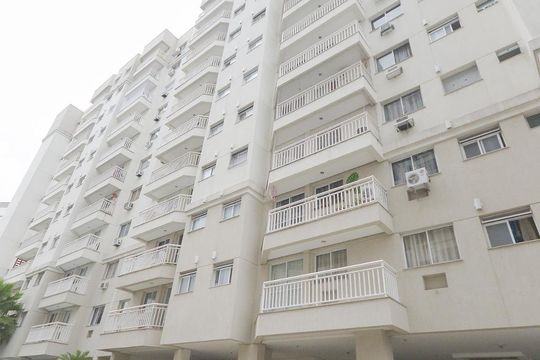 Fachada de apartamento à venda com 2 quartos, 52m² em São Francisco Xavier, Rio de Janeiro