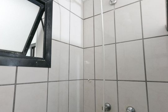 Banheiro  de apartamento à venda com 3 quartos, 78m² em Vila Firmiano Pinto, São Paulo