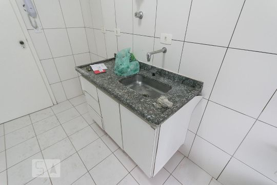 Cozinha  de apartamento à venda com 3 quartos, 78m² em Vila Firmiano Pinto, São Paulo