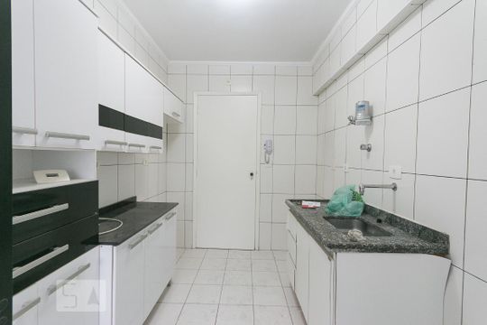 Cozinha  de apartamento à venda com 3 quartos, 78m² em Vila Firmiano Pinto, São Paulo