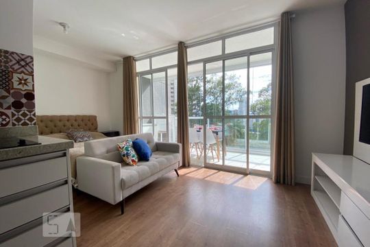 Kitnet/Studio para alugar com 1 quarto, 35m² em Real Parque, São Paulo