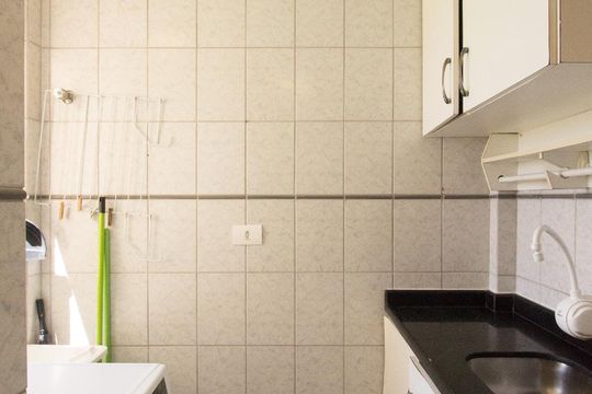 Área de serviço de apartamento à venda com 3 quartos, 60m² em Campo Comprido, Curitiba