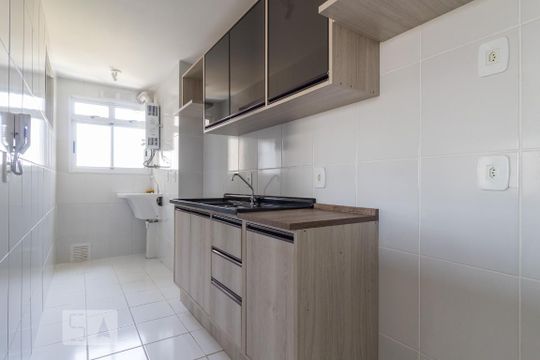 Cozinha e Área de Serviço de apartamento à venda com 3 quartos, 78m² em São Sebastião, Porto Alegre