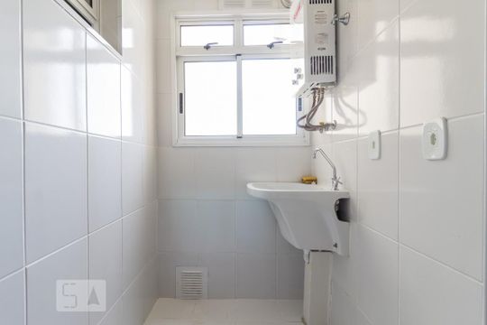 Cozinha e Área de Serviço de apartamento à venda com 3 quartos, 78m² em São Sebastião, Porto Alegre
