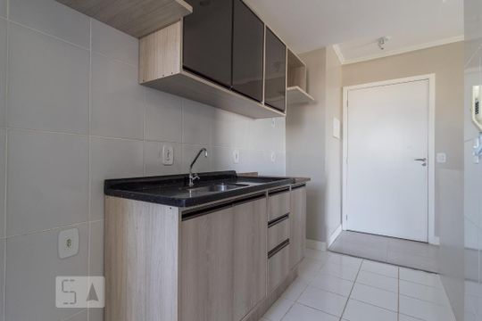 Cozinha e Área de Serviço de apartamento à venda com 3 quartos, 78m² em São Sebastião, Porto Alegre
