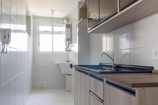 Cozinha e Área de Serviço de apartamento à venda com 3 quartos, 78m² em São Sebastião, Porto Alegre