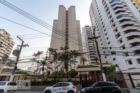 Fachada de apartamento à venda com 3 quartos, 73m² em Santa Teresinha, São Paulo
