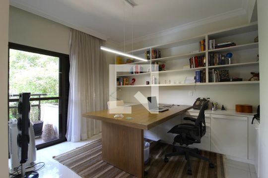 Escritório de apartamento para alugar com 3 quartos, 210m² em Moema, São Paulo
