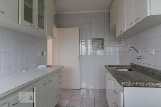 Cozinha de apartamento para alugar com 2 quartos, 65m² em Vila Rosália, Guarulhos