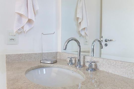 Suíte - Quarto 2 de apartamento à venda com 2 quartos, 68m² em Mirandópolis, São Paulo