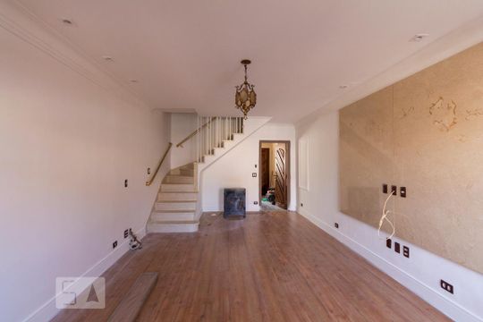 Casa à venda com 3 quartos, 150m² em Planalto Paulista, São Paulo