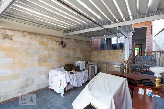Garagem de casa à venda com 3 quartos, 150m² em Planalto Paulista, São Paulo