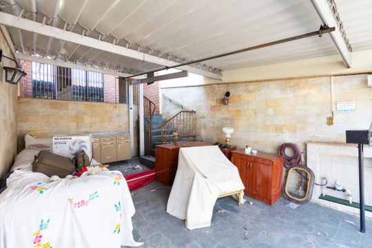 Garagem de casa à venda com 3 quartos, 150m² em Planalto Paulista, São Paulo