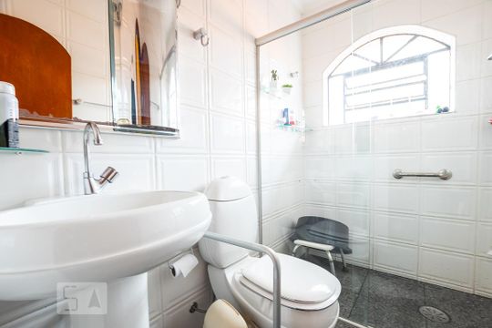 Banheiro de casa à venda com 4 quartos, 270m² em Vila Santa Catarina, São Paulo