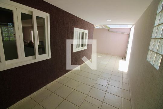 Quintal de casa de condomínio à venda com 3 quartos, 240m² em Recreio dos Bandeirantes, Rio de Janeiro