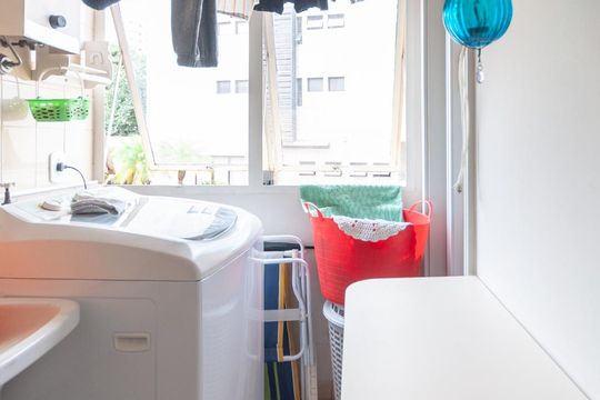 Lavanderia de apartamento à venda com 2 quartos, 72m² em Cambuí, Campinas