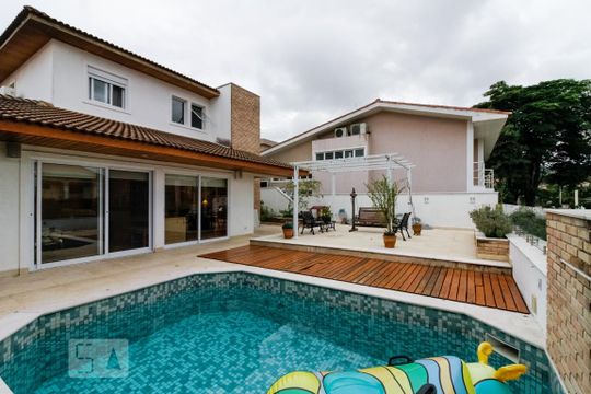 Área Externa de casa de condomínio para alugar com 4 quartos, 350m² em Alphaville, Barueri