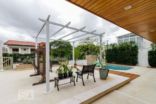 Área Externa de casa de condomínio para alugar com 4 quartos, 350m² em Alphaville, Barueri
