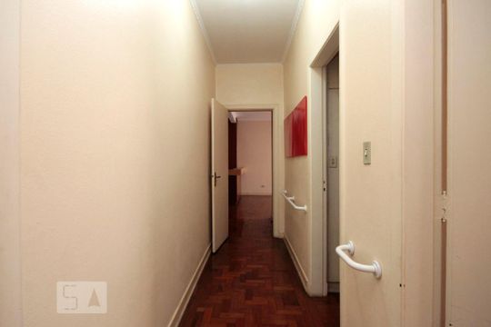 Corredor de apartamento à venda com 2 quartos, 128m² em Bela Vista, São Paulo