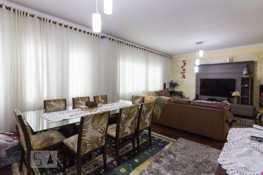 Casa à venda com 3 quartos, 210m² em Água Fria, São Paulo