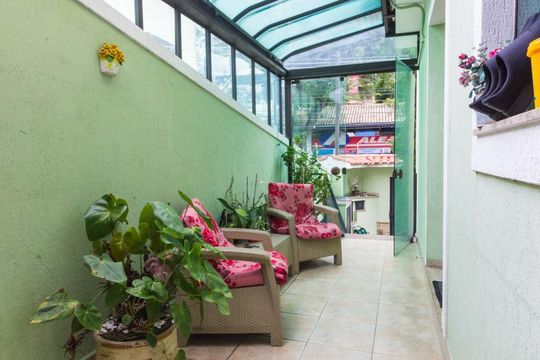 Corredor Lateral de casa à venda com 3 quartos, 210m² em Água Fria, São Paulo