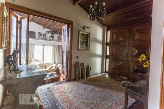 Hall de entrada de casa para alugar com 4 quartos, 850m² em Tristeza, Porto Alegre