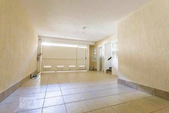 Garagem de casa de condomínio à venda com 4 quartos, 242m² em Chácara das Pedras, Porto Alegre