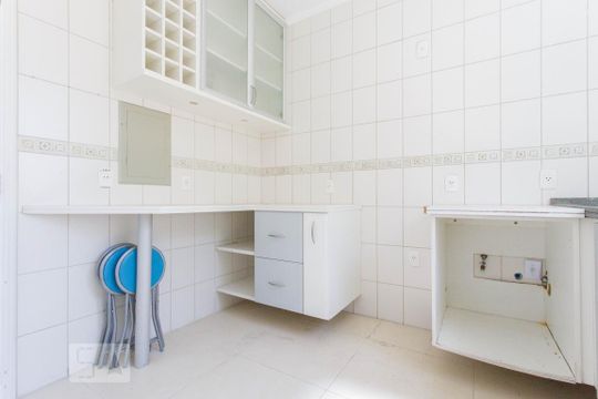 Cozinha de casa de condomínio à venda com 4 quartos, 242m² em Chácara das Pedras, Porto Alegre