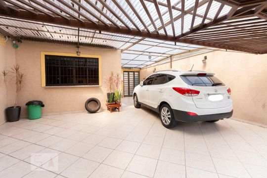 Garagem  de casa para alugar com 3 quartos, 250m² em Vila Gomes Cardim, São Paulo