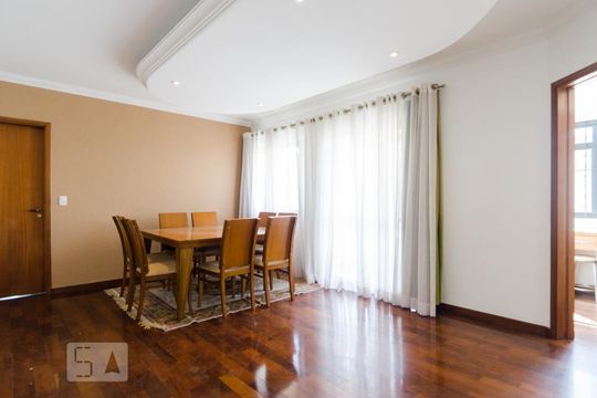 Apartamento para alugar com 2 quartos, 93m² em Vila Gilda, Santo André